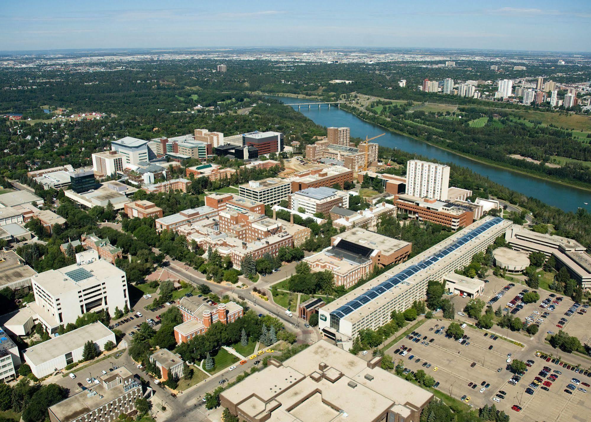 University Of Alberta - Hotel エドモントン エクステリア 写真
