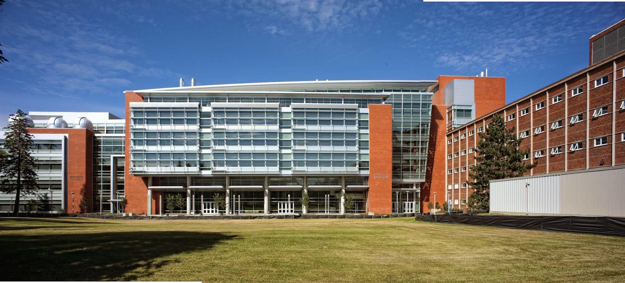 University Of Alberta - Hotel エドモントン エクステリア 写真